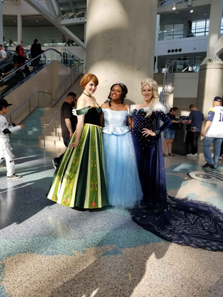 Stan Lee's Los Angeles Comic Con: Day 2 Cosplay princesses elsa anna cinderella frozen