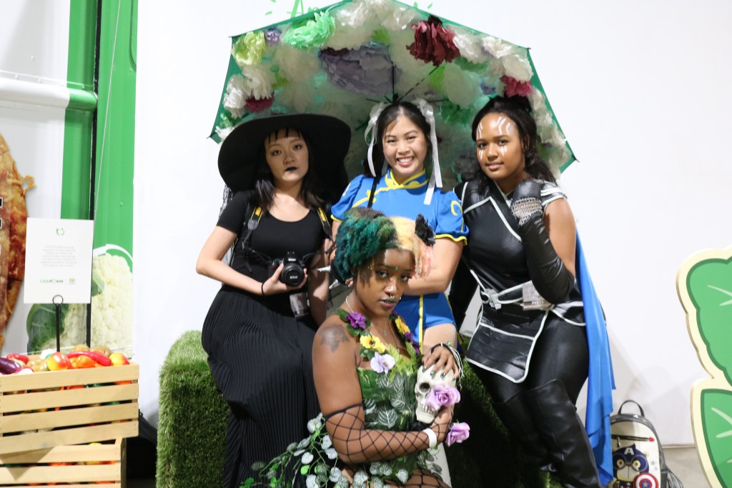 Long Beach Comic Con 2018 Recap chun li lydia deetz valkerie poison ivy cosplay